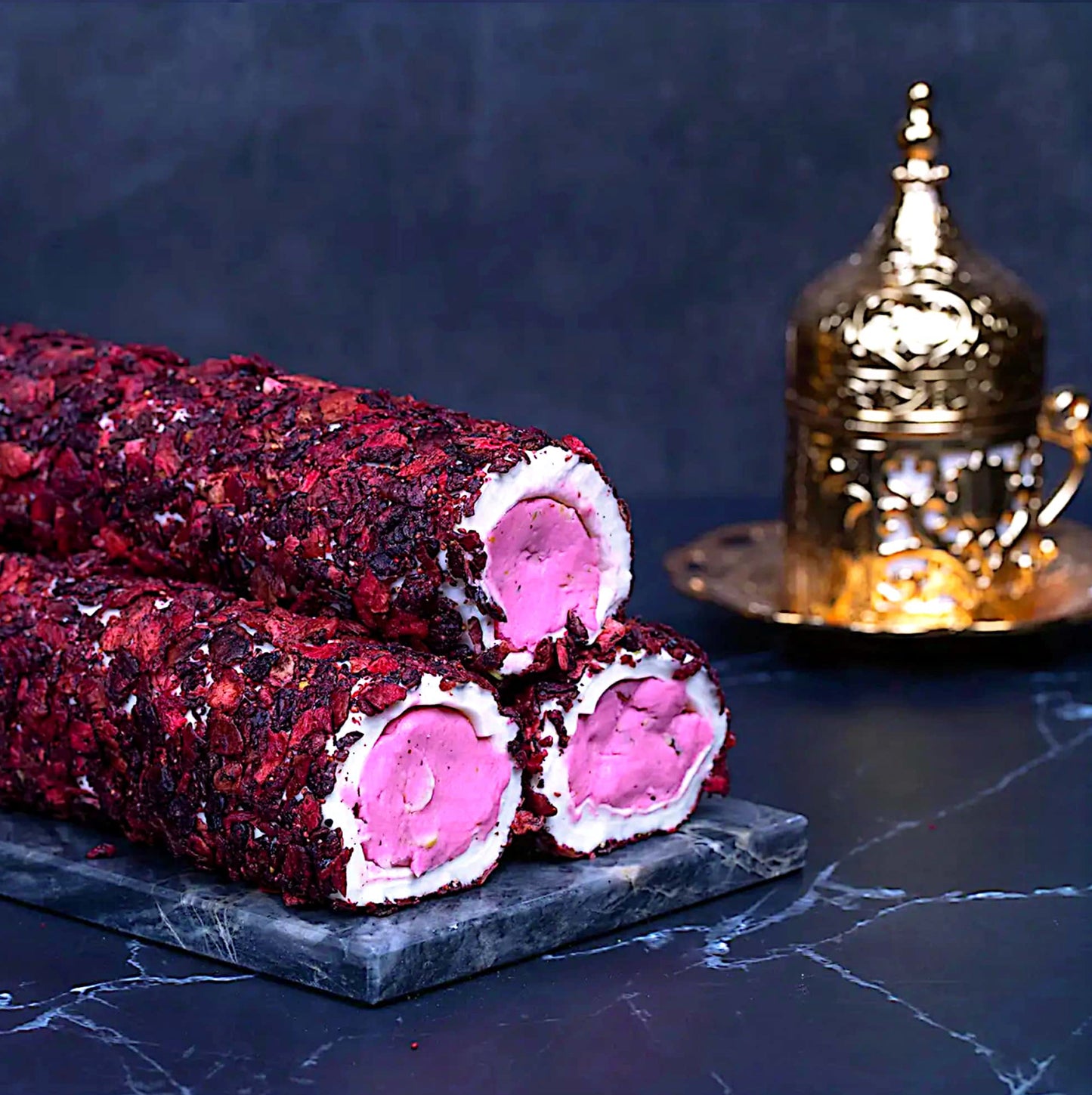 DRIED STRAWBERRY COATED STRAWBERRY CREAM SULTAN - 100g