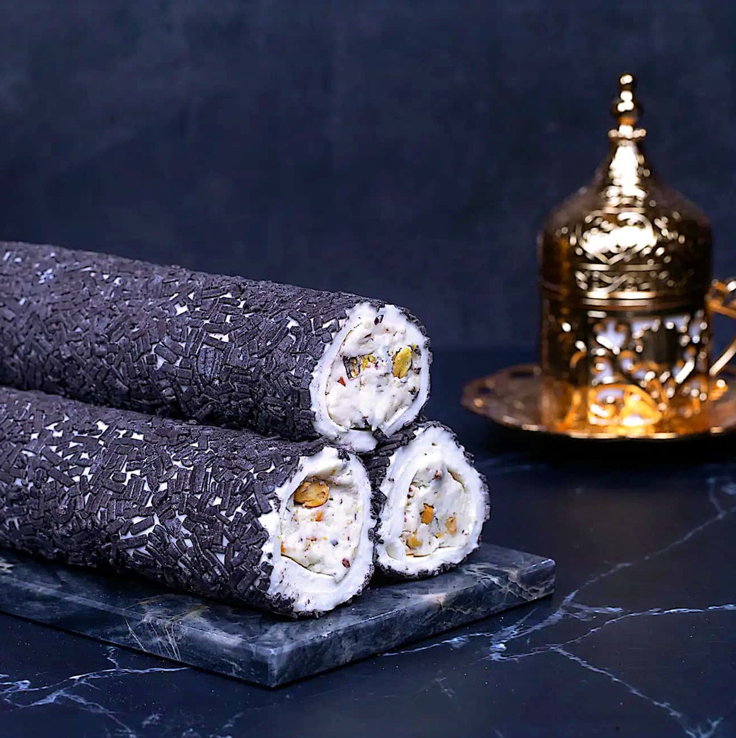 CHOCOLATE COATED WHITE CREAM PISTACHIO - 100g