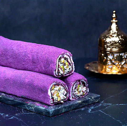PURPLE VELVET COATED, BLACK MULBERRY SAUCE, WHITE CREAM PISTACHIO 100g